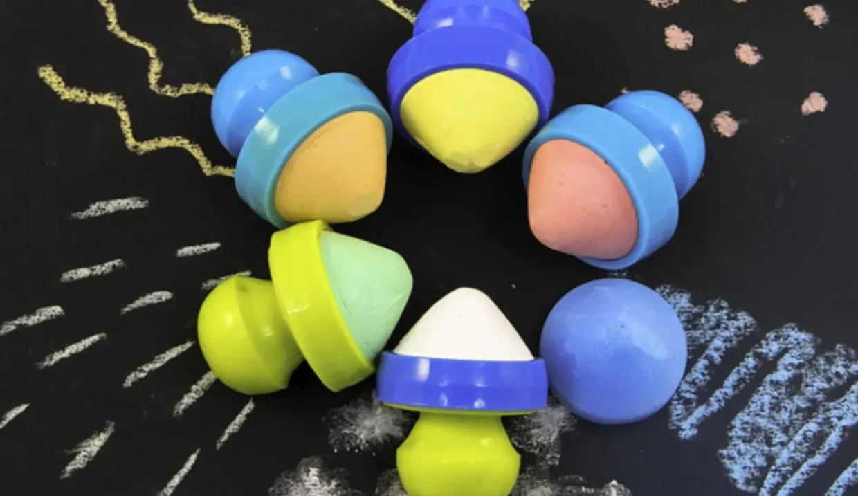 6 Chunky Chalks With Easy Grip Handles
