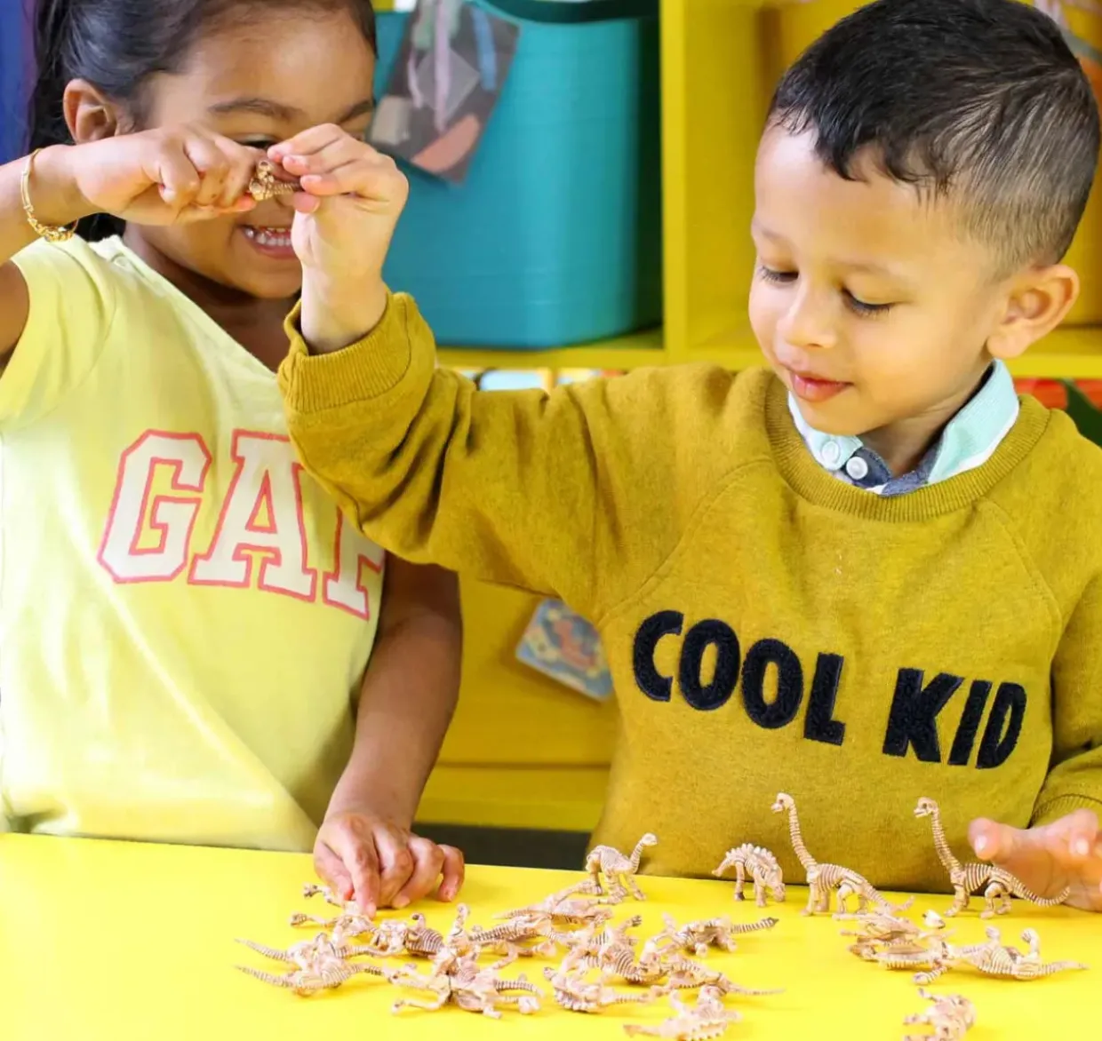 408 pc Dinosaur Skeleton Count & Match Set