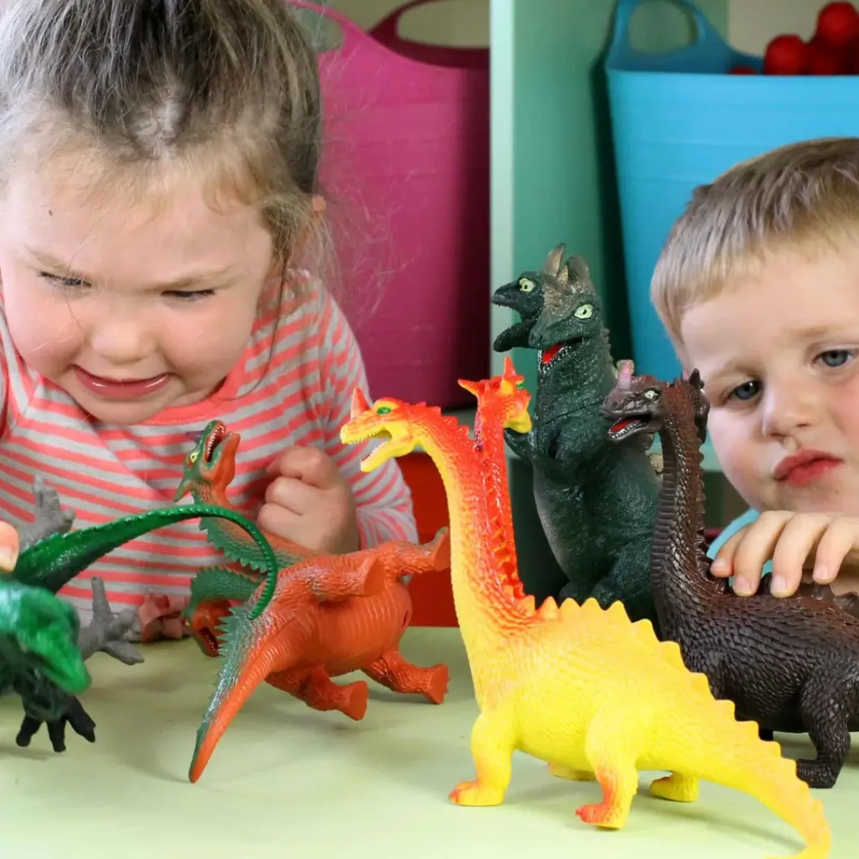 6pc Dragon Toys Set – Small World Play & Imaginative Adventures