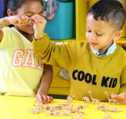 Small World Dinosaur Skeletons Set - 204pcs